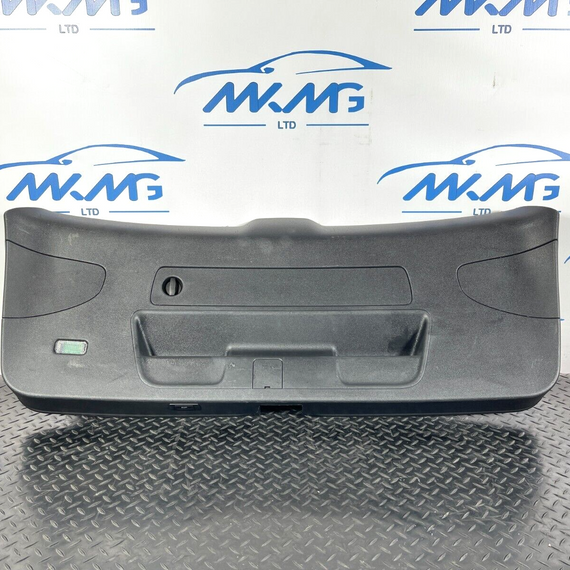 16-19 AUDI A4 B9 AVANT GENUINE BOOTLID/TAILGATE TRIM COVER BLACK 8W9867979