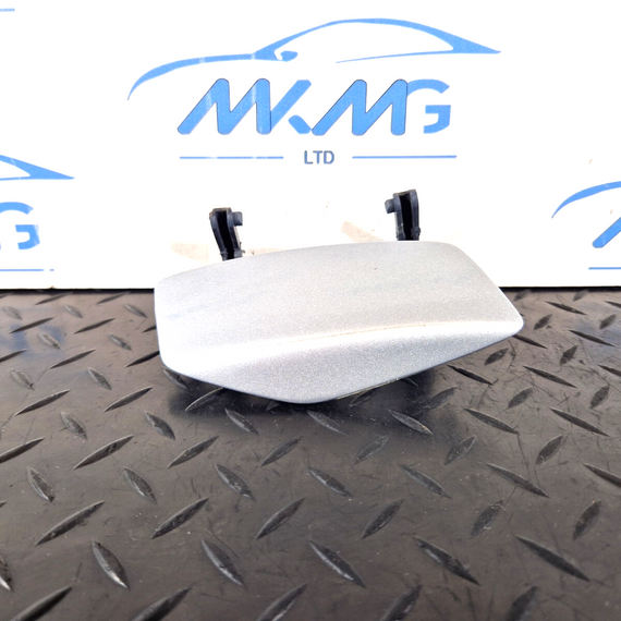 13-19 MERCEDES BENZ CLA C117 AMG RIGHT HEADLIGHT WASHER JET COVER A1178851622