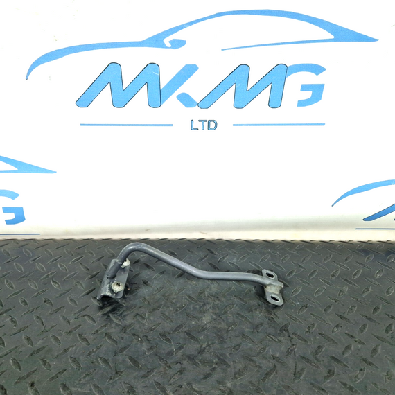 14-21 MERCEDES BENZ C200d W205 FRONT LOCKING STRIKER SUPPORT BRACKET A2058980032
