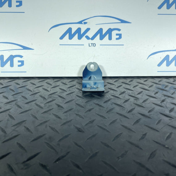 16-23 AUDI A5 F5 SPORTBACK S-LINE  WING FENDER BRACKET FRONT 8W6821471