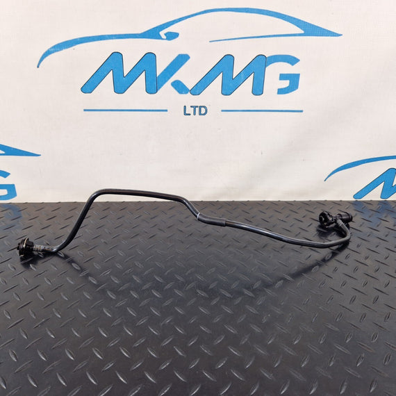 16-19 AUDI A4 B9  2.0 DEUA GENUINE OEM VACUUM BREATHER PIPE LINE 8W0121081DR