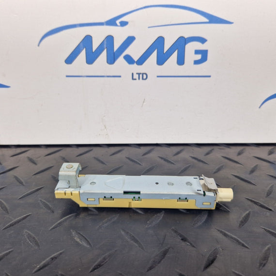 16-19 AUDI A4 B9 GENUINE ANTENNA AERIAL AMPLIFIER 8W5035225