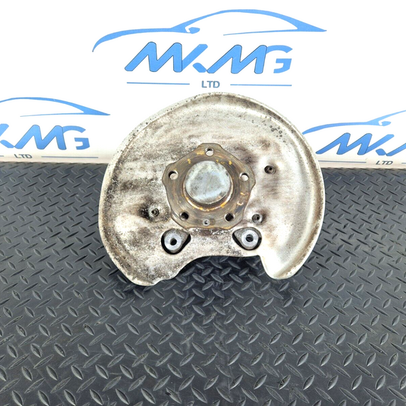 16-19 AUDI A4 AVANT B9 S-LINE REAR RIGHT O/S WHEEL HUB & BEARING 8W0615612