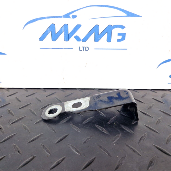 16-24 AUDI A5 F5 GENUINE WING FENDER BRACKET FRONT RIGHT 8W6821434