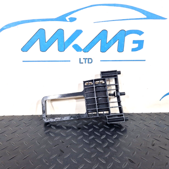 2018-ON MERCEDES BENZ SPRINTER W907 BATTERY HOLDER BRACKET A9065410400