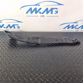 12-18 AUDI A6 C7 GENUINE OEM FRONT WING BRACKET LEFT PASSENGER SIDE 4G0821111