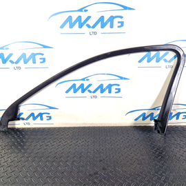 16-19 AUDI A4 B9 FRONT DOOR INNER WINDOW FRAME TRIM RIGHT O/S 8W0867610