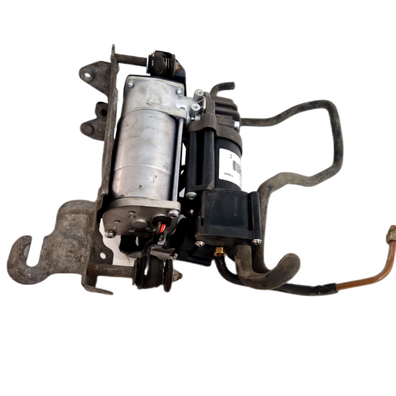 MERCEDES BENZ C CLASS W205 AIR SUSPENSION COMPRESSOR PUMP A2053200104