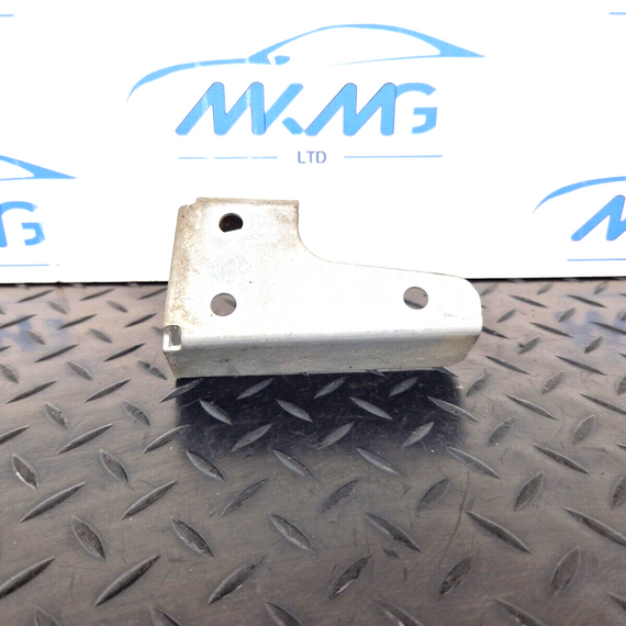 14-21 MERCEDES BENZ C200 W205 OEM MUFFLER MOUNT BRACKET HOLDER A2054921200