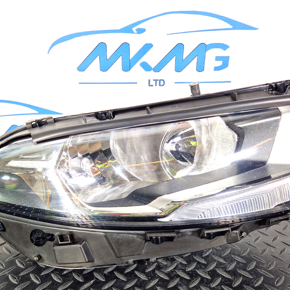 18-ON MERCEDES A CLASS W177 RIGHT O/S COMPLETE HEADLIGHT (PLUG&PLAY) A1779062400