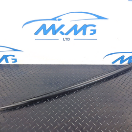 16-19 AUDI A4 B9  FRONT WINDSCREEN O/S WEATHERSTRIP MOULDING STRIP 8W0854328C