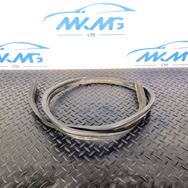 18-ON MERCEDES BENZ SPRINTER W907 HOOD BONNET RUBBER GASKET SEAL A9108871100