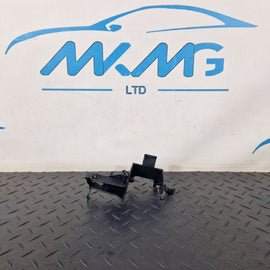 12-18 MERCEDES BENZ B-CLASS W246 SUSPENSION STRUT FRONT LEFT BRACKET A2464210594