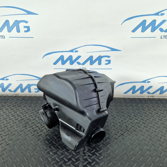 10-17 AUDI A8 4H AIR FILTER BOX HOUSING 4H0133823