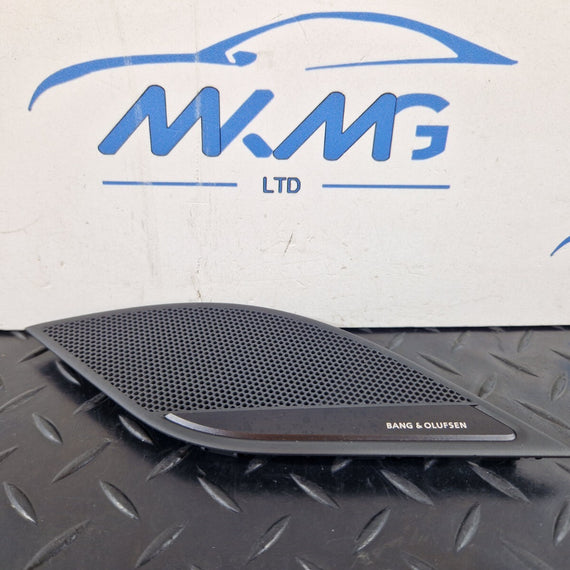 16-19 AUDI A4 B9 GENUINE OEM DASHBOARD RIGHT O/S SPEAKER COVER TRIM 8W2857228A