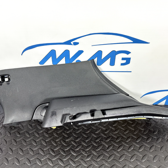 12-18 MERCEDES A-CLASS W176 GENUINE REAR RIGHT PARCEL SHELF BRACKET A1766900525