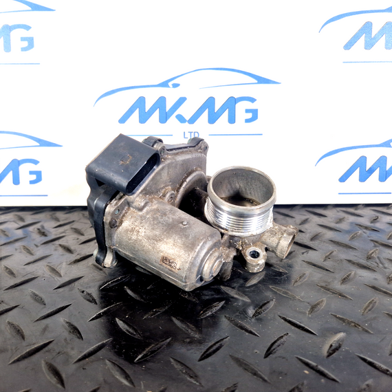 16-19 AUDI A4 A5 B9 F5 2.0TDI DEU GENUINE EGR VALVE 04L131501B