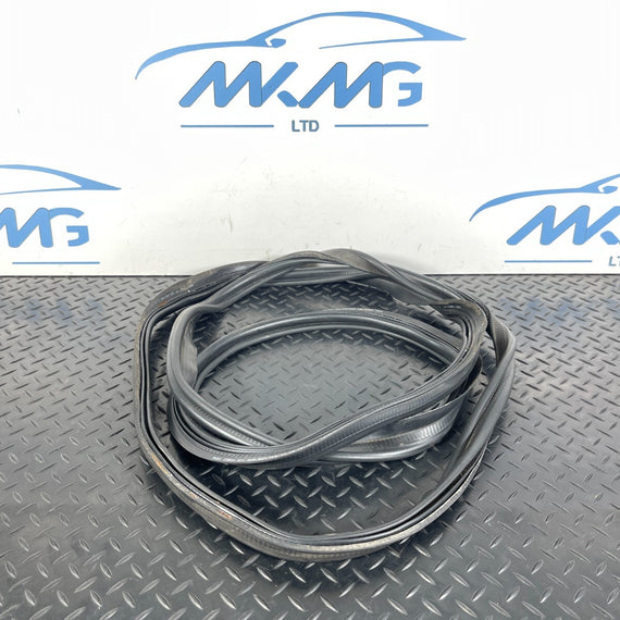 16-19 AUDI A4 B9 BOOT SEAL RUBBER SEAL 8W9827705