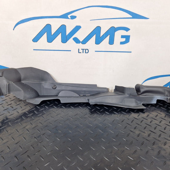 16-19 AUDI A4 B9 GENUINE RIGHT DRIVER SIDE WING PANEL SEAL 8W0821170