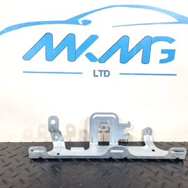 14-21 MERCEDES BENZ C220 W205 GENUINE RIGHT SIDE O/S BOOT BRACKET A2056914400