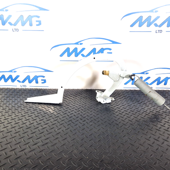 16-19 AUDI A4 B9 S-LINE OEM REAR LEFT N/S BOOT HINGE 8W5827305A 8W5827729