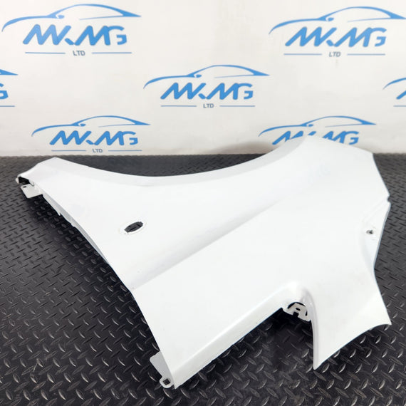 14-23 MERCEDES VITO W447 GENUINE FRONT LEFT N/S WING PANEL IN WHITE (DAMAGED)