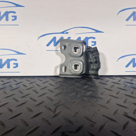 19-ON MERCEDES BENZ A CLASS EQ W177 RIGHT DRIVER SIDE WING BRACKET A1778802200