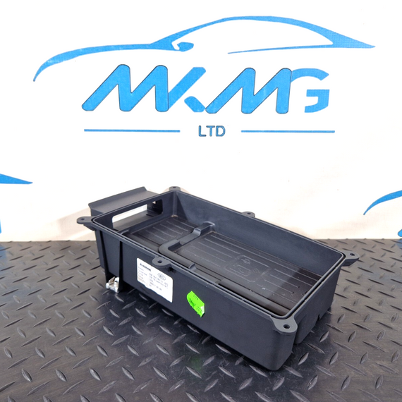 16-19 AUDI A4 B9 S-LINE OEM BLUETOOTH WIRELESS CHARGING STATION 8W0864981D