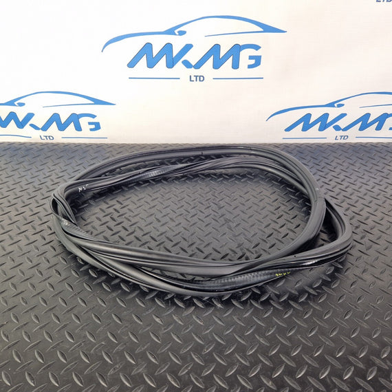 12-18 AUDI A6 C7 GENUINE AVANT REAR DOOR RUBBER SEAL FITS LEFT & RIGHT 4G9833721