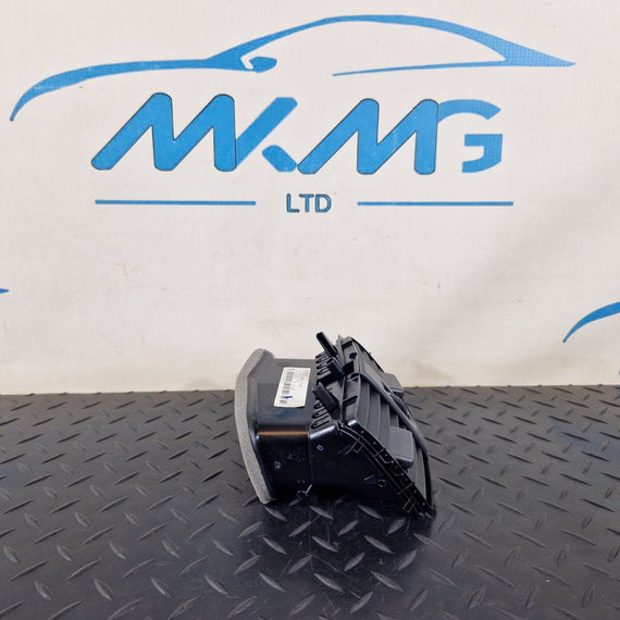 14-19 MERCEDES BENZ GLA X156 REAR CENTRE CONSOLE AIR VENT GRILLE A2468300502