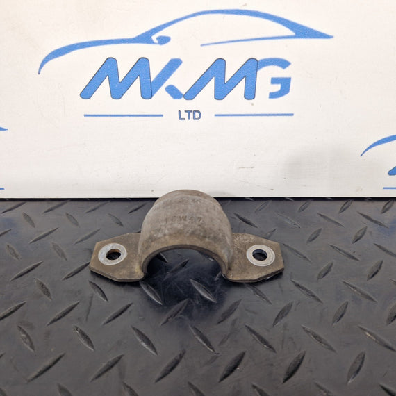 14-20 MERCEDES BENZ GLA X156 HOLDER BRACKET MOUNT A2463230340