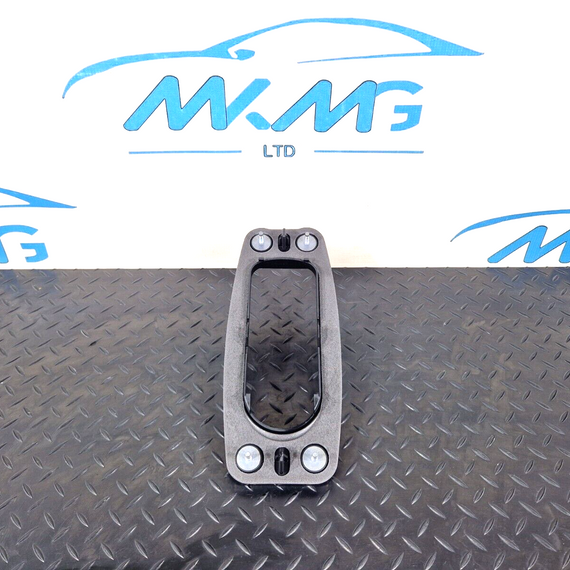 16-24 AUDI A5 F5 GEARBOX GEAR SELECTOR MOUNTING BRACKET 8W0711025B