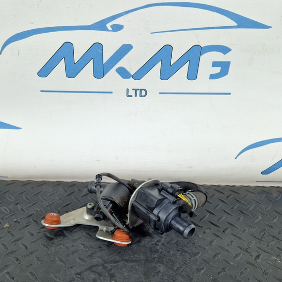 10-17 AUDI A8 4H WATER COOLANT PUMP VALVE CONTROL UNIT & BRACKET 4H0121671B