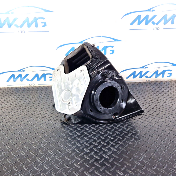 16-19 AUDI A4 B9 S-LINE GENUINE AIR FILTER BOX 8W0133837D