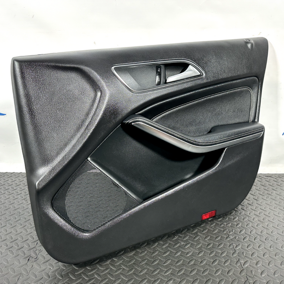 12-18 MERCEDES A-CLASS W176 GENUINE FRONT RIGHT DRIVE SIDE DOOR CARD PANEL