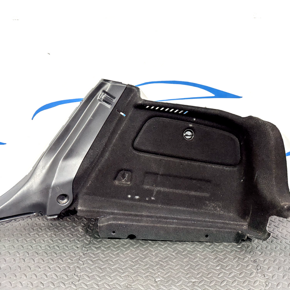 12-18 MERCEDES A-CLASS W176 GENUINE BOOT RIGHT SIDE TRIM COVER A1766902900