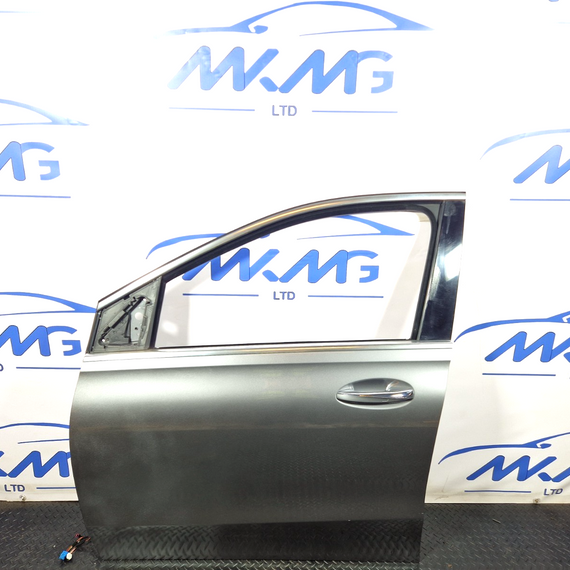 19-ON MERCEDES BENZ B CLASS W247 FRONT LEFT N/S PASSENGER COMPLETE DOOR IN GREY