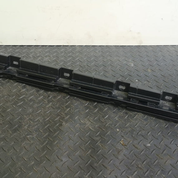 11-16 BMW 5 SERIES F10 M5 SIDE SKIRT MOUNTING BRACKET FRONT LEFT SIDE 7184777