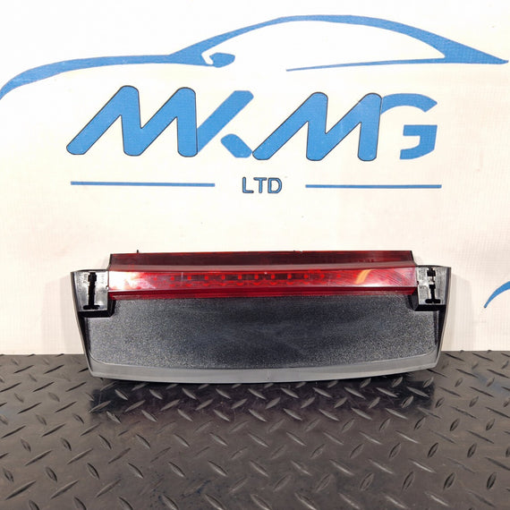 16-19 AUDI A4 B9 GENUINE OEM THIRD 3RD BRAKE LIGHT MIDDLE CENTRE TOP 8W5945097