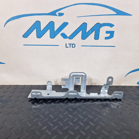14-21 MERCEDES BENZ C200d W205 GENUINE LEFT SIDE N/S BOOT BRACKET A2056914300