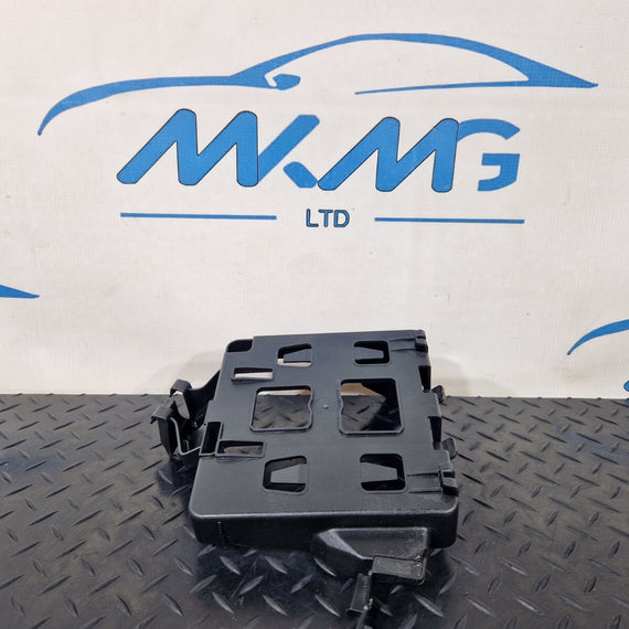 16-19 AUDI A4 B9 GENUINE COMFORT CONTROL MODULE BRACKET HOLDER 8W0907368