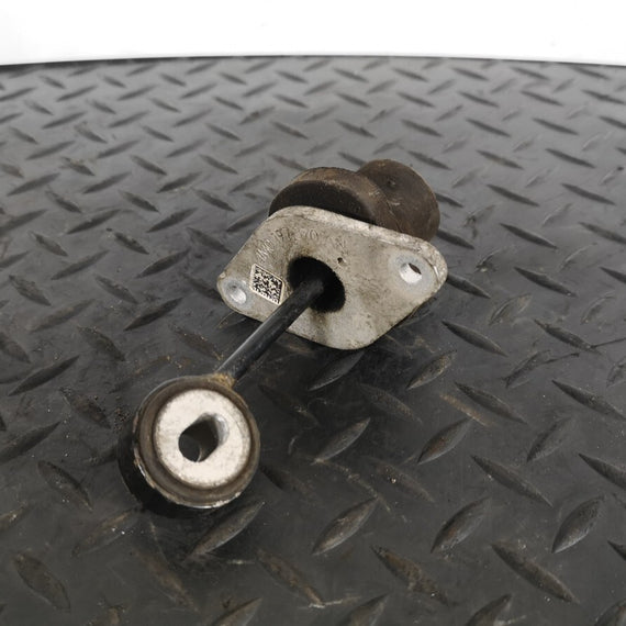 16-19 AUDI A4 B9 S-LINE GENUINE 2.0TDI RIGHT SIDE ENGINE SUPPORT BEARING 4M01998