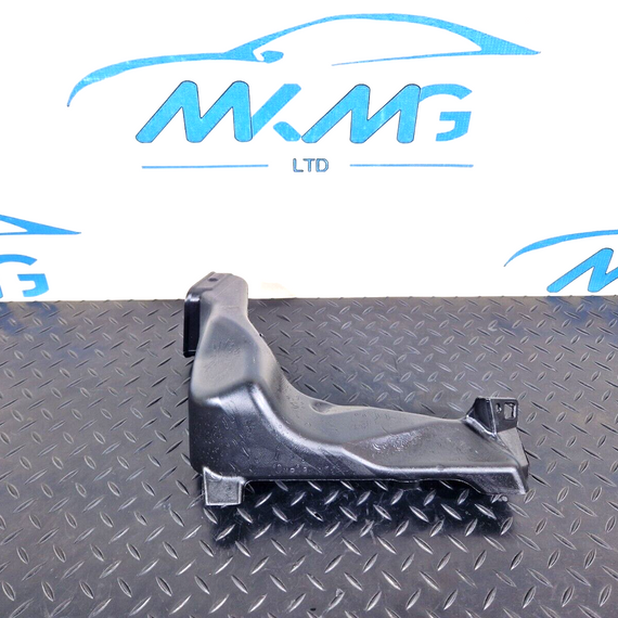 16-19 AUDI A4 AVANT B9 S-LINE FRONT LEFT FOOTWELL AIR DUCT 8W2819151