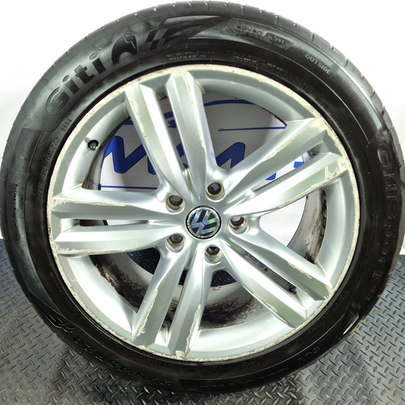 10-18 VW TOUAREG 7P OEM 20