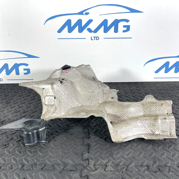 12-18 MERCEDES BENZ A CLASS W176 ENGINE HEAT SHIELD GUARD A2465201423