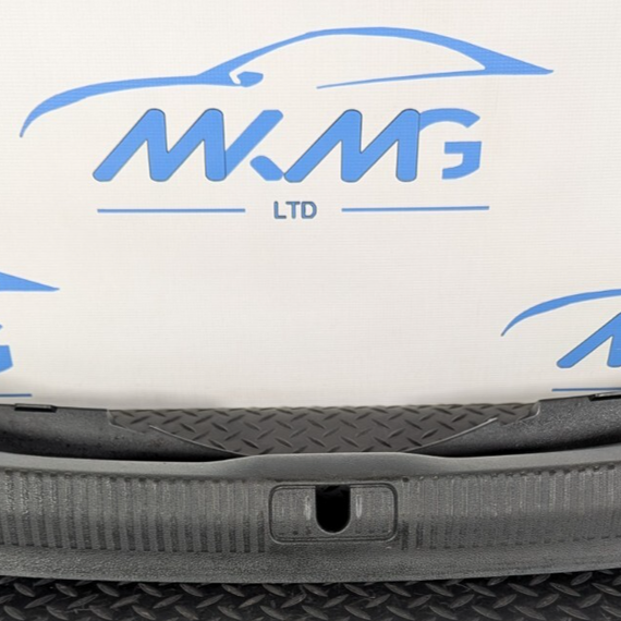 16-19 AUDI A4 B9 GENUINE OEM TAILGATE BOOT LOCK TRIM COVER SILL 8W5863471B