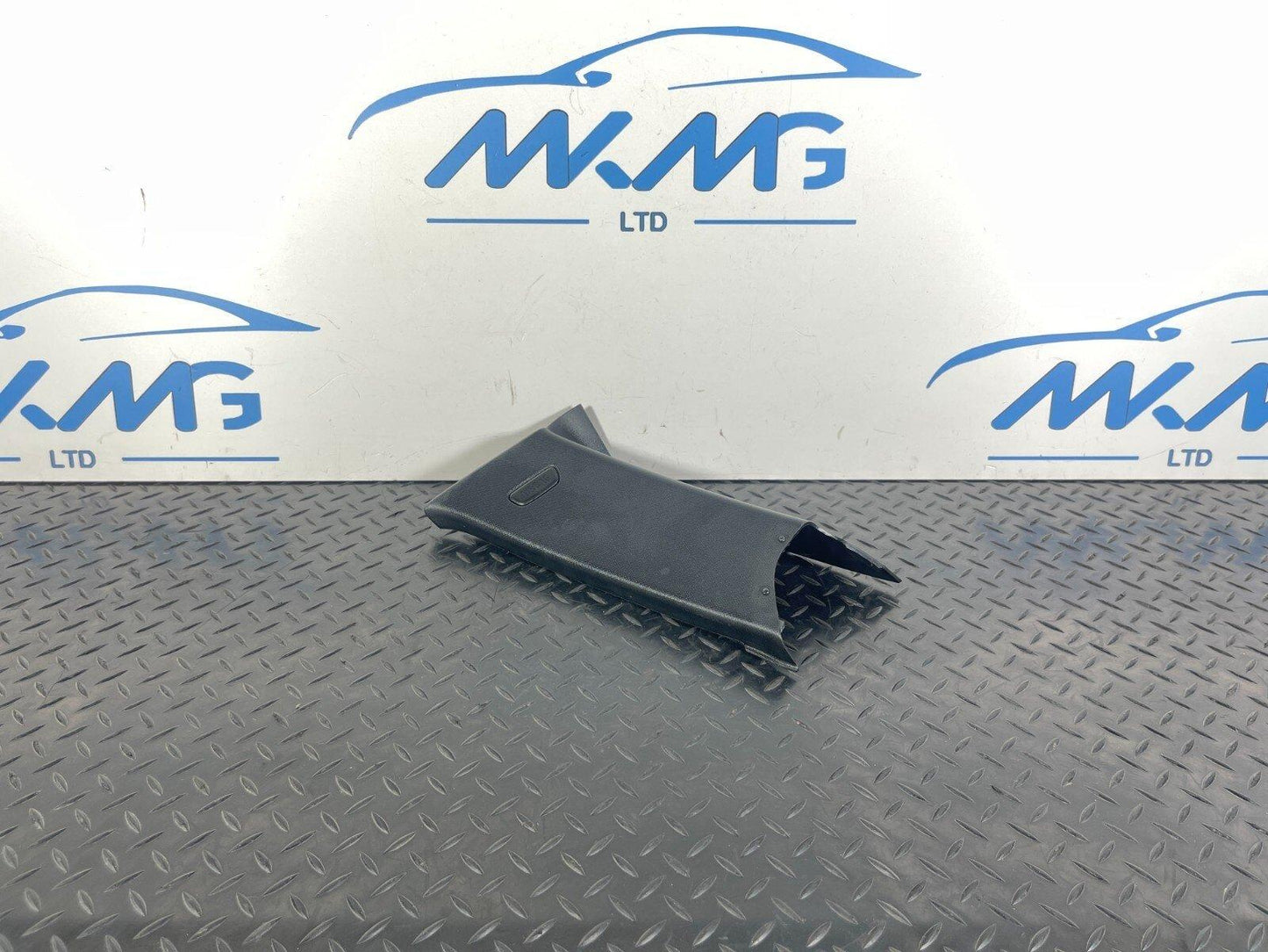 12-18 BMW 3 SERIES F30 F31 Right Side C Pillar Trim Cover Panel 7248164