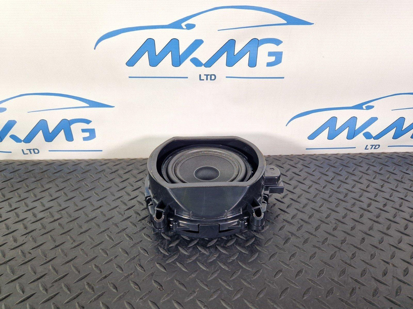 10-13 BMW X5 E70 LCI GENUINE REAR LEFT OR RIGHT DOOR SPEAKER 18353410