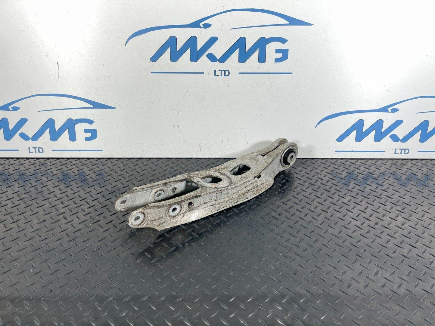 16-23 AUDI A5 F5 SPORTBACK REAR RIGHT OR LEFT SIDE LOWER CONTROL ARM 8W0505311H