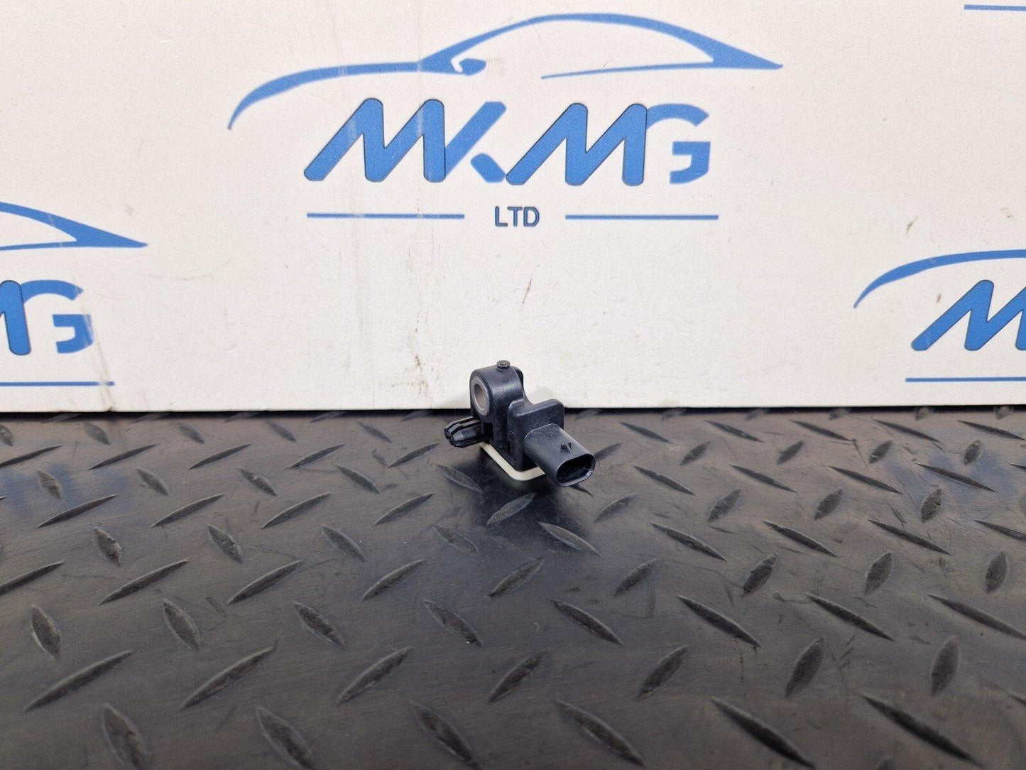 14-23 MERCEDES BENZ VITO W447 LOWER B-PILLAR AIRBAG CRASH SENSOR A4479050013
